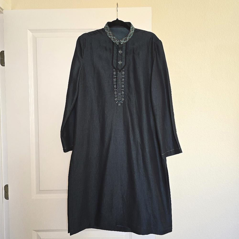Men's Turquoise/Dark Blue Junaid Jamshed Kurta with Embroidered Collar- Small